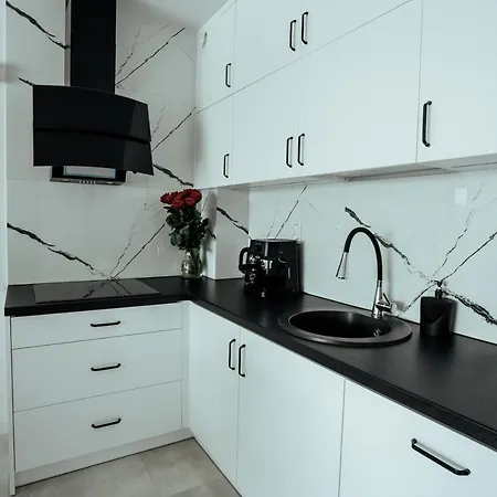 Z Widokiem Na Mazury Jezioro Czos Sauna Jacuzzi מלון דירות מארנגובו