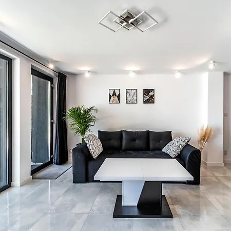 Z Widokiem Na Mazury Jezioro Czos Sauna Jacuzzi מלון דירות מארנגובו